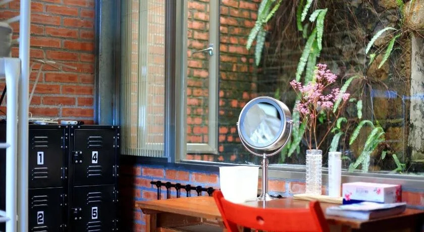 Liu House