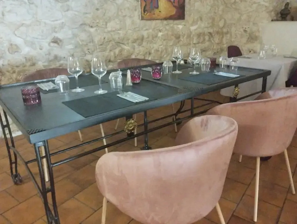 Logis Hotel Restaurant LEsquielle