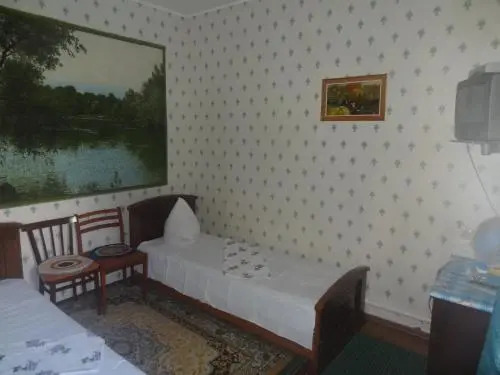 Guest House on Plodovaya 2