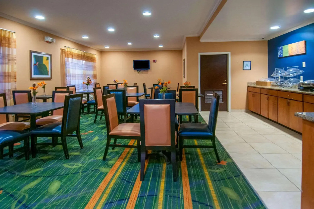 Fairfield Inn & Suites Jackson