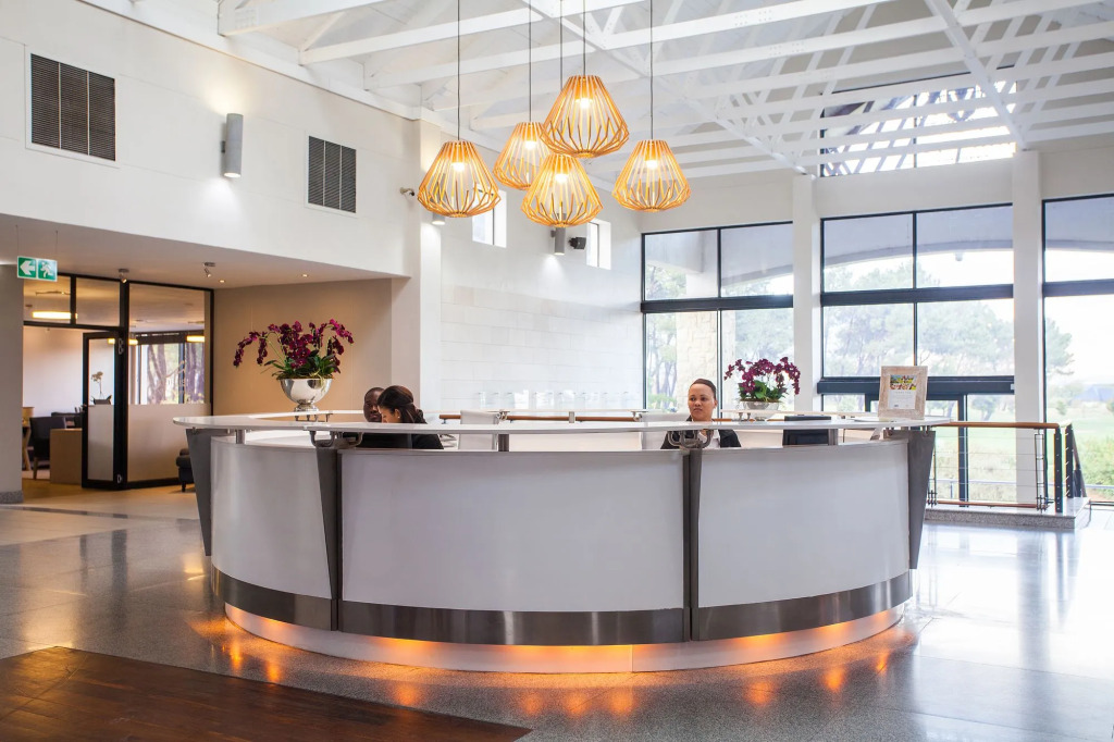 Pearl Valley Hotel