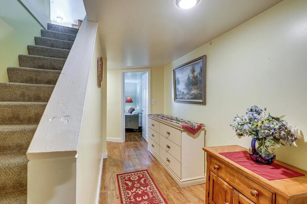 Riverside Franklin Townhome: 2 Private Balconies