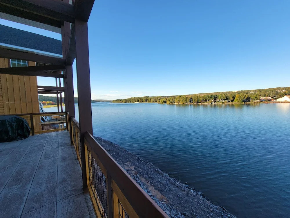 Keweenaw Waters Resort