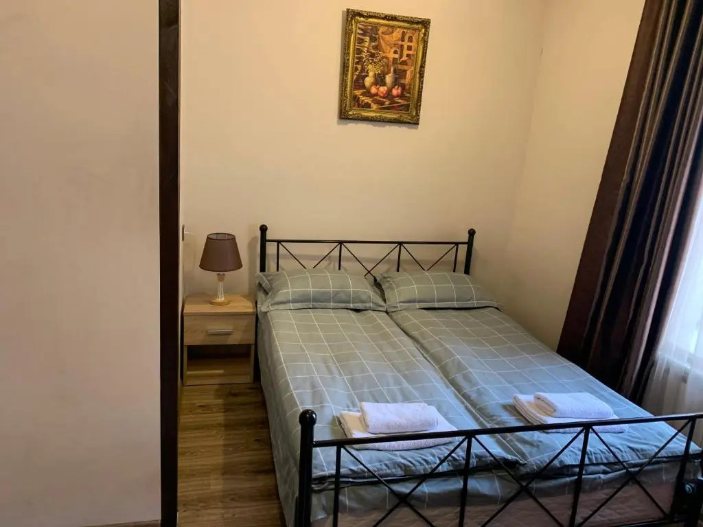 Shara Talyan Guest House & Tours