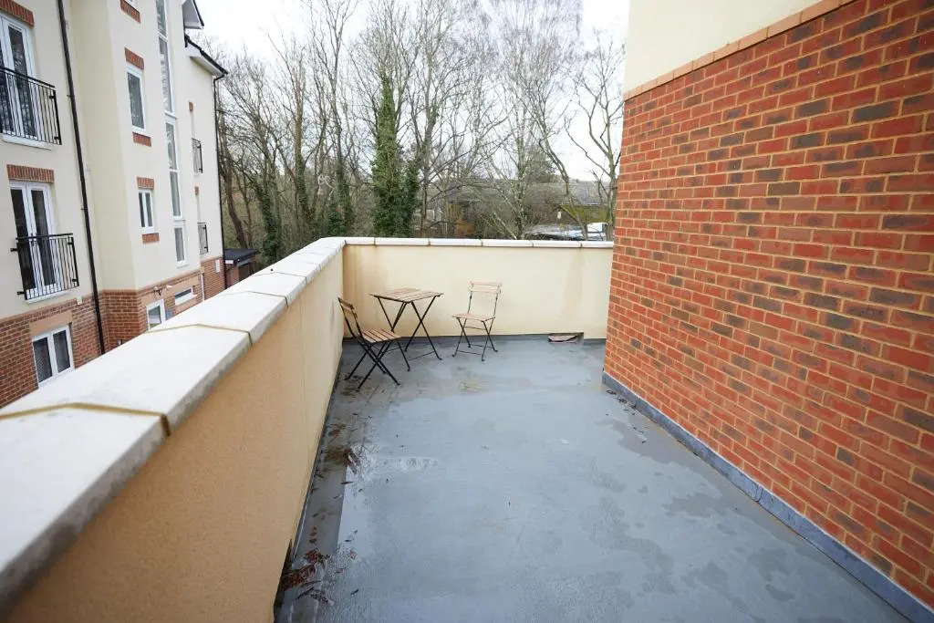 Spire View - 1 Bedroom, sleeps 4, parking Wifi
