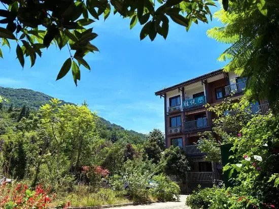 Shengyue Homestay (Emei Mountain Scenic Area)