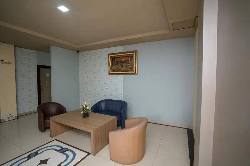 Collection O 736 Hotel Best Skip