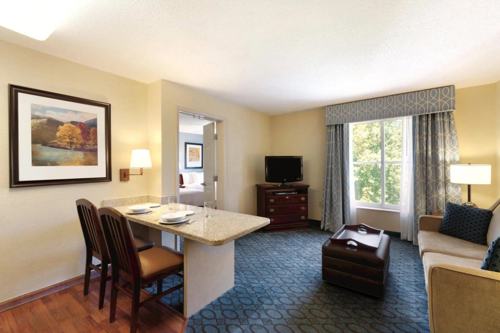 Homewood Suites Nashville Airport