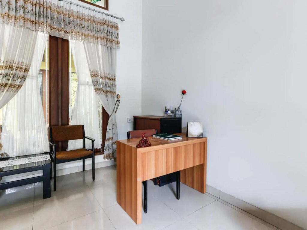 OYO 3759 Delima Guest House Syariah