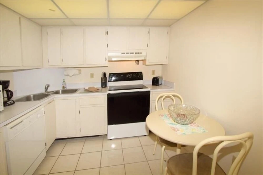 Sst3-1407 - South Seas Tower 2 Bedroom Condo by Redawning