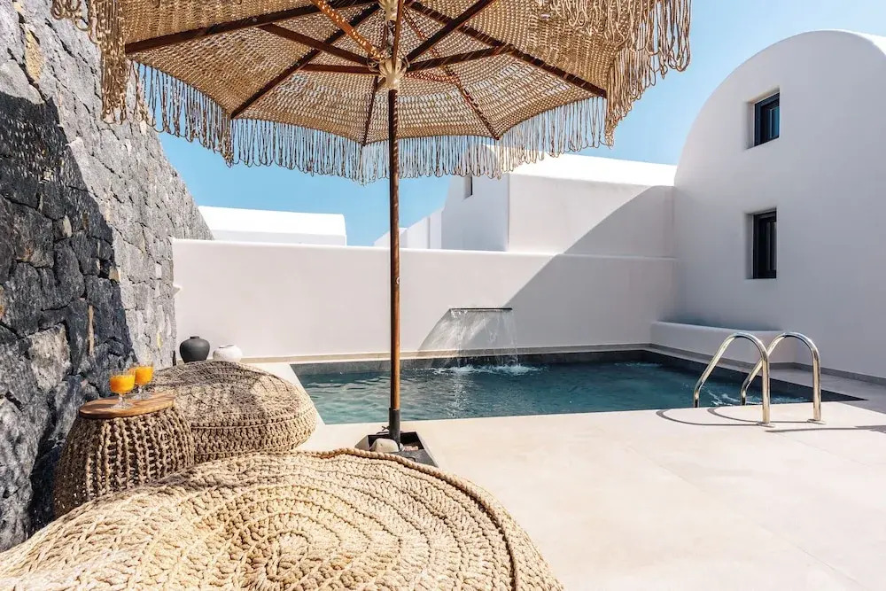 Erthā Suites with private pools