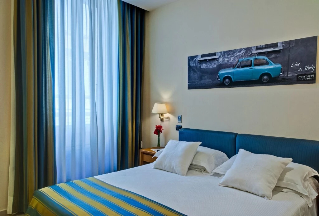 Crosti Hotel