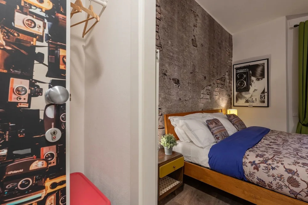 Code Rent A Room