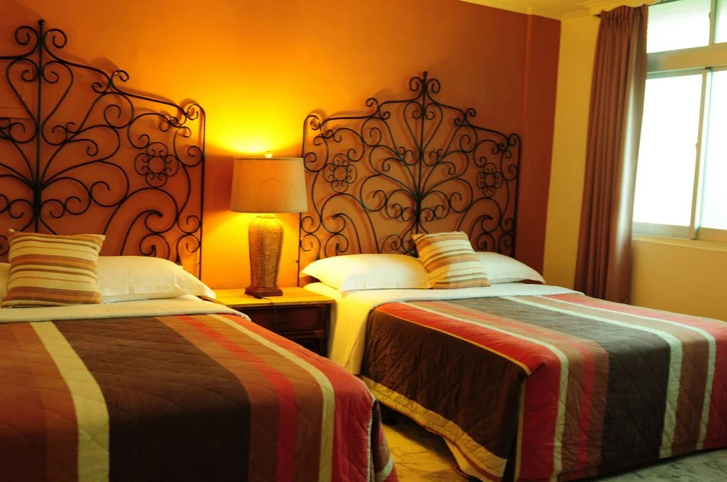 East Inn