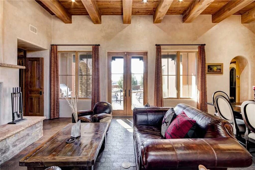 The Sunrise Retreat, 2 Bedrooms, Fireplace, Wifi, Jetted Tub, Sleeps 6