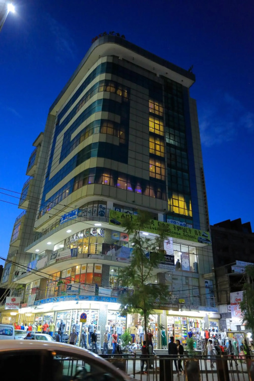 Yadonay Hotel