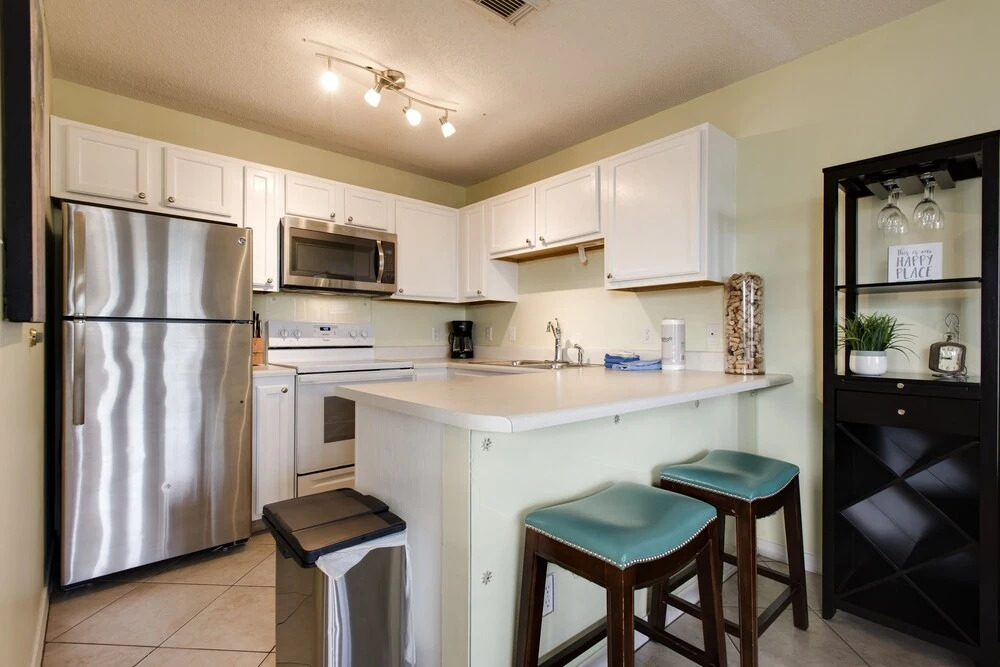 Grand Caribbean West 215 1 Bedroom Condo by Redawning
