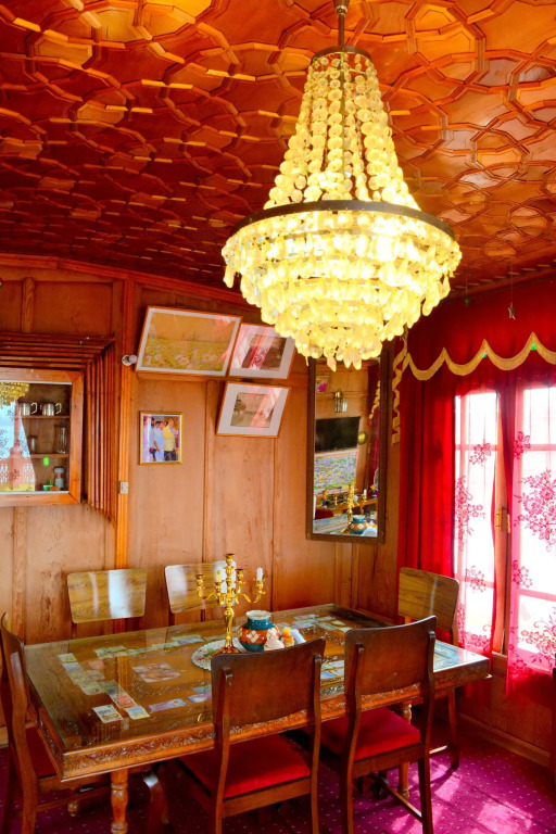 Golden Flower Heritage Houseboat