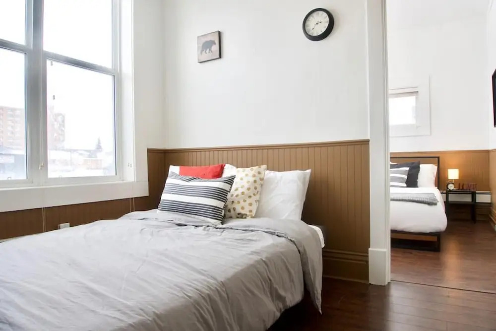 The Best Rental in Moose Jaw Large 2-br Parking Coffee