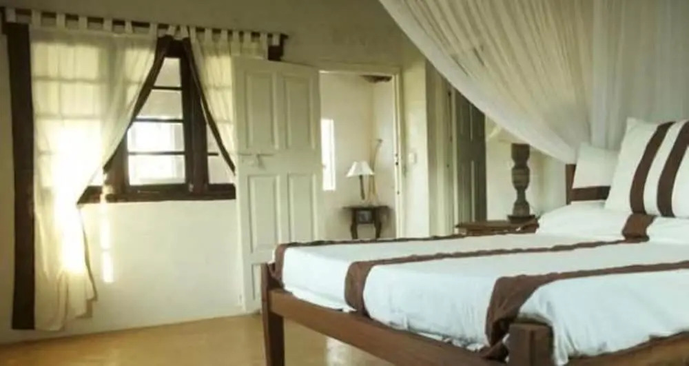 Waridi House