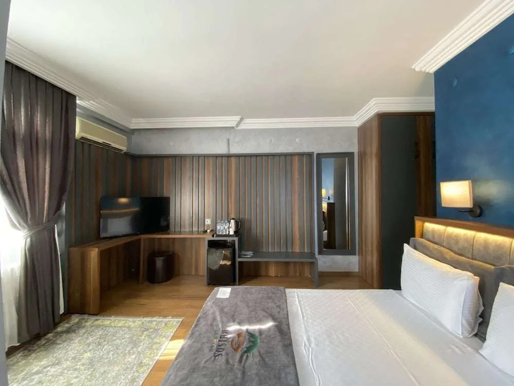 Rhisos Gold Otel