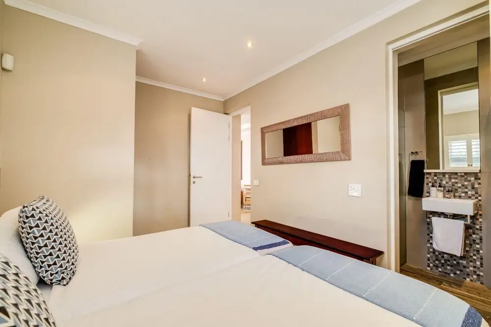 Holiday Apartment in Secure Camps Bay Complex With Private Pool Calico