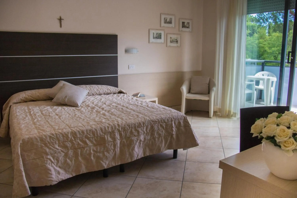 Renzo Hotel