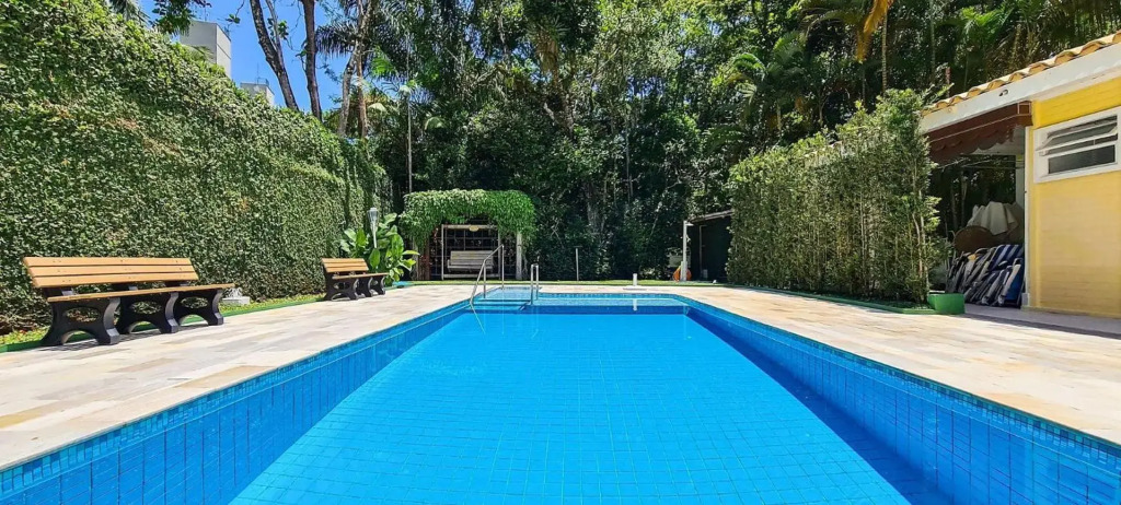 Casa com piscina perto da praia de Riviera