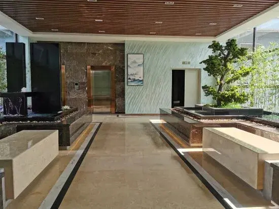 Mousi Light Luxury Hotel