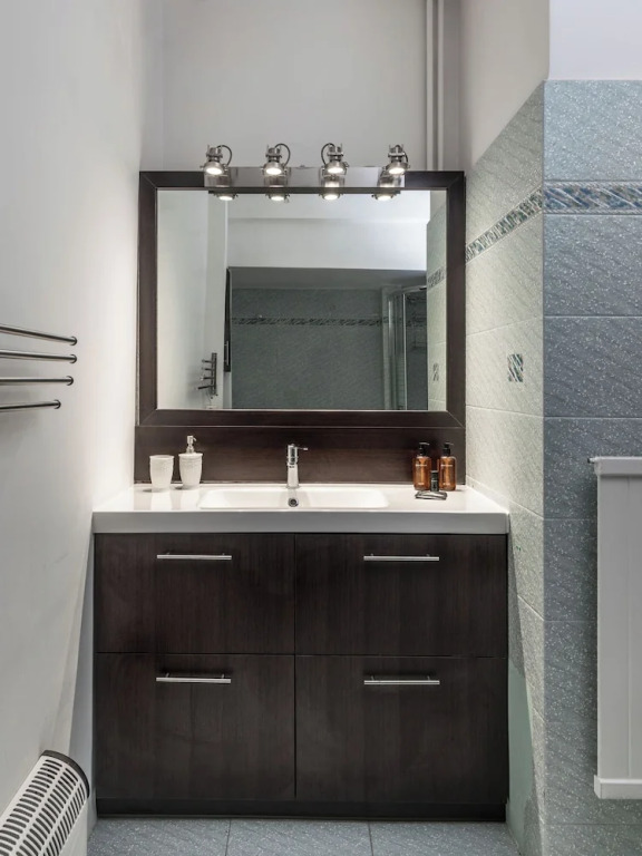 Relux Sea View 2BD Apartment by BluPine