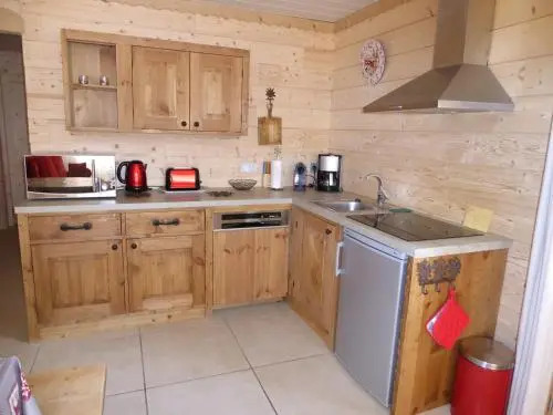 Apartment Agréable rez de jardin dans beau chalet