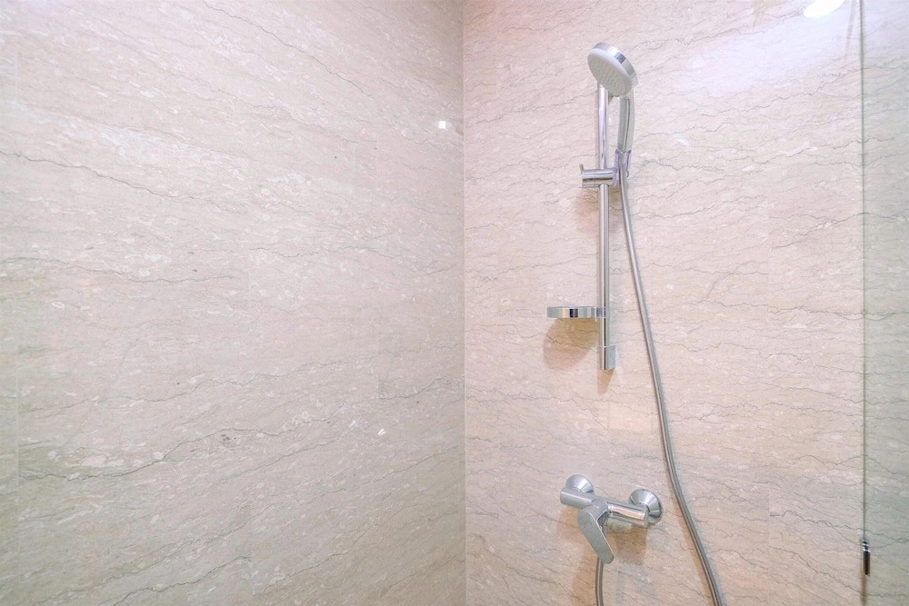 Comfy And Cozy 2Br At Menteng Park Apartment