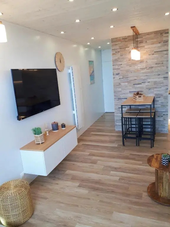 Magnifique Studio Face Mer Avec Place Privative. (Adults Only)