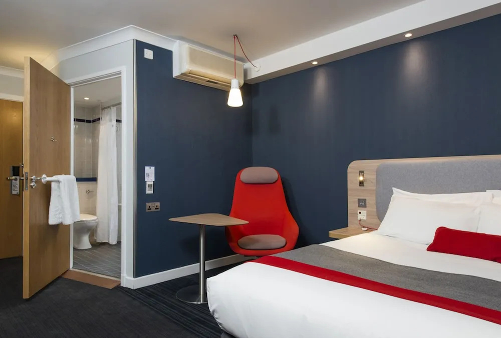 Holiday Inn Express Bath by IHG