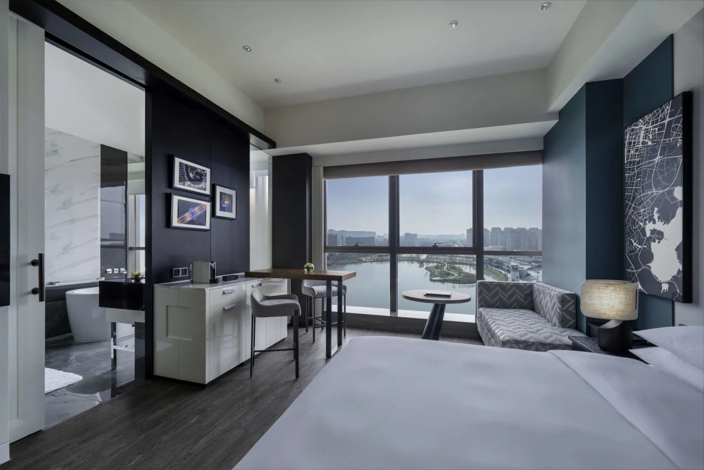 Hyatt Centric Lakeside Ningbo