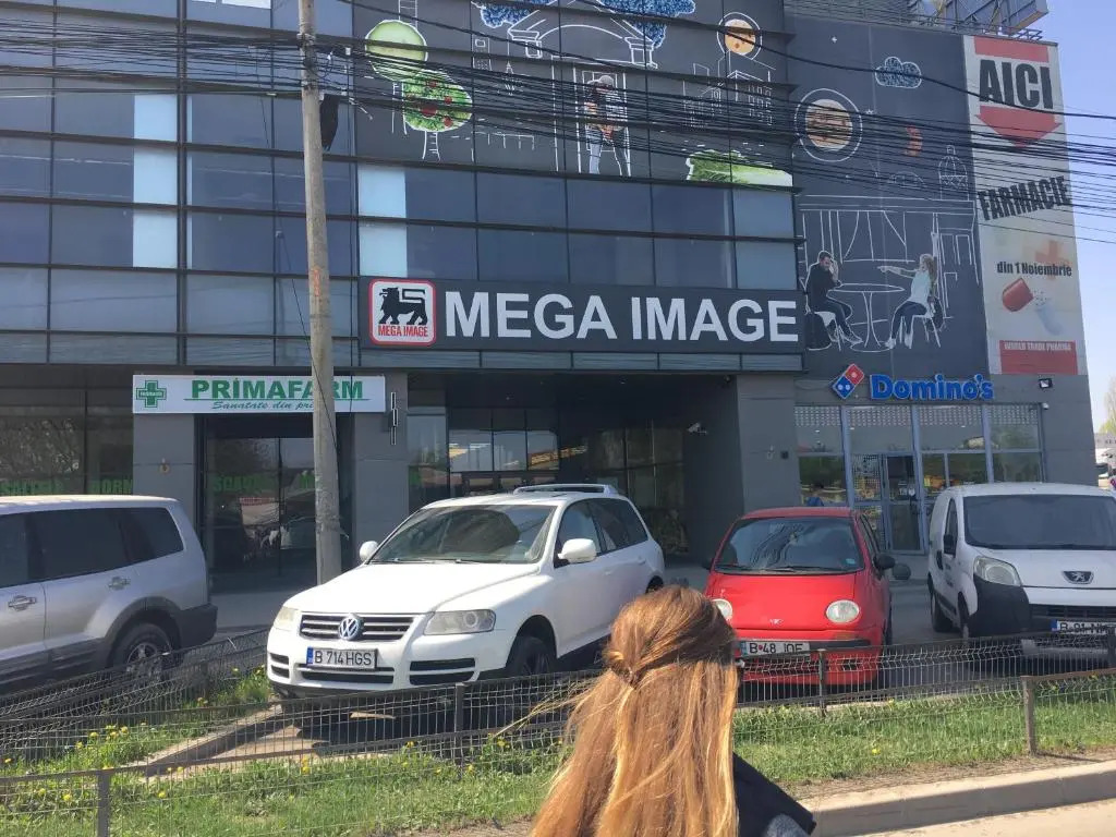Luxury Flat 8 near Metro
