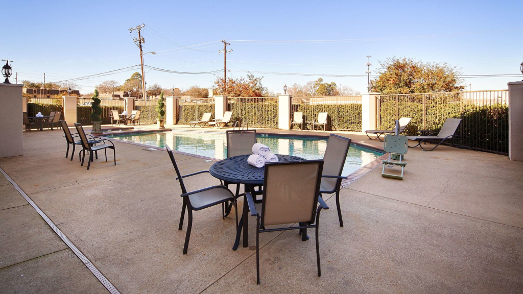 Best Western Plus Southpark Inn & Suites