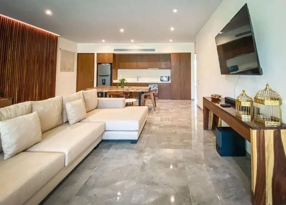 Friends and Family Luxury Apartment