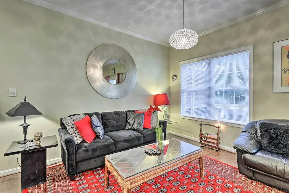 2 Mi to Ocean: Rehoboth Beach Townhome w/ Grill
