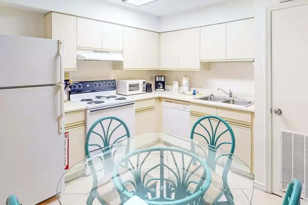 Leo s Place - 2 Bed With Pool Beaches Dining