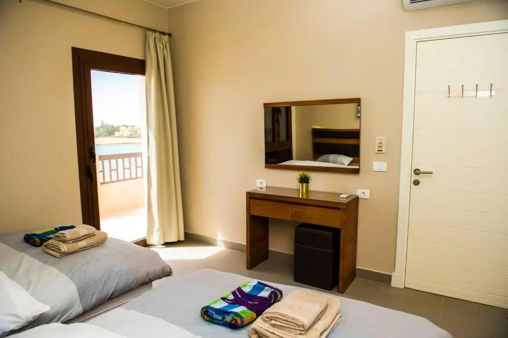 El Gouna Luxurious 2BR + Pool, Lagoon view in Sabina