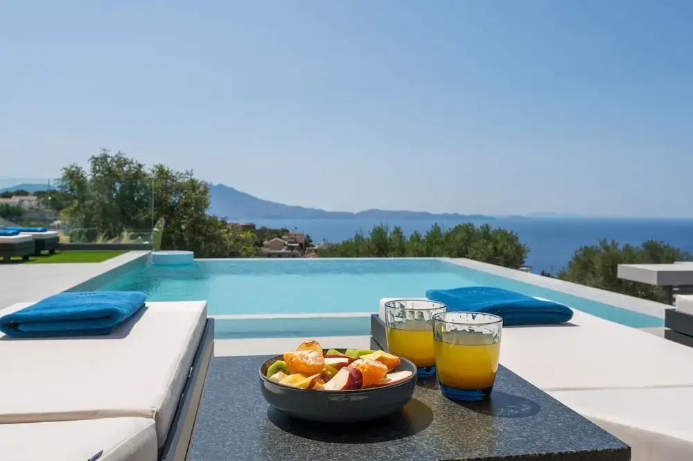 Villa Ekphrasis with sea view and jacuzzi