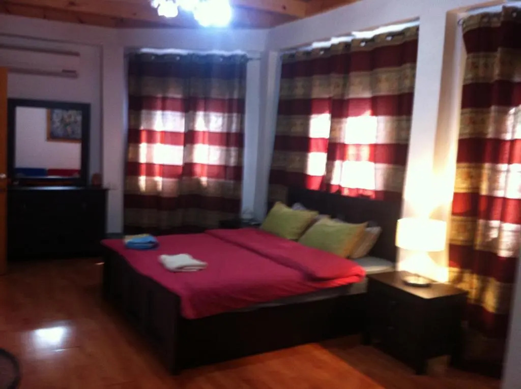 Blueberry Rooms