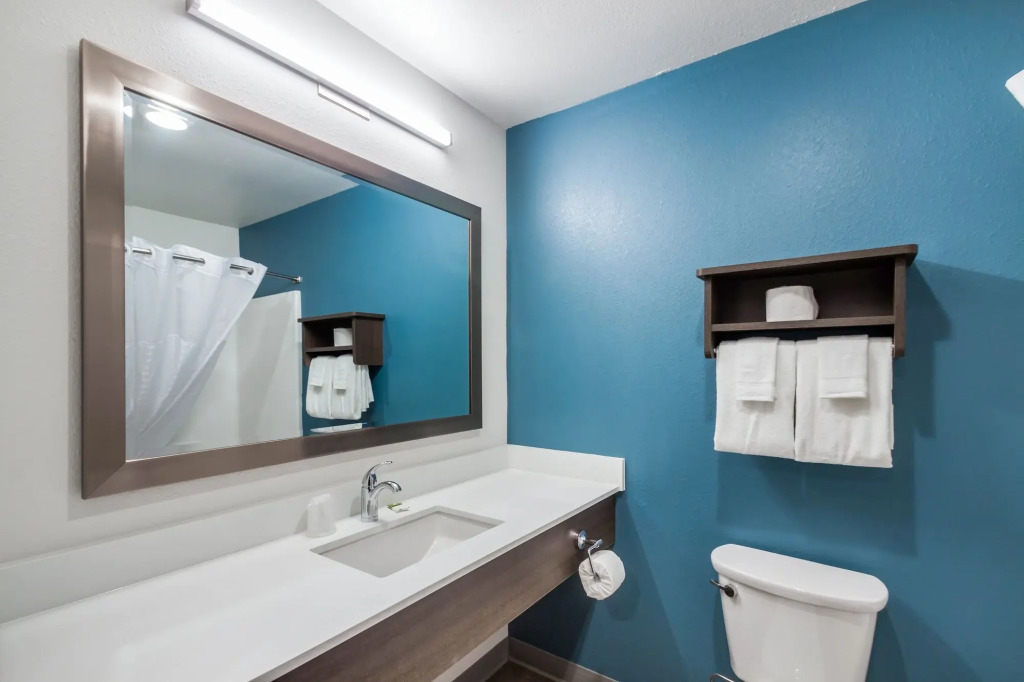WoodSpring Suites Evansville