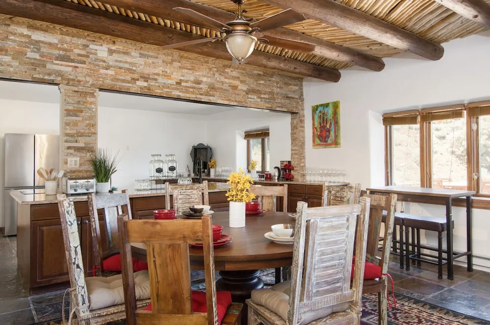 28 Santa Fe - 4 Br Home