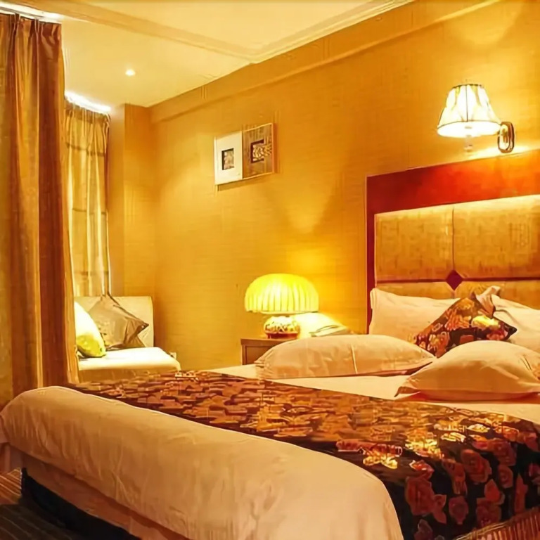 Triumphal Hotel