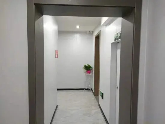 Beizhen Hongyunyuan Cinema Hotel