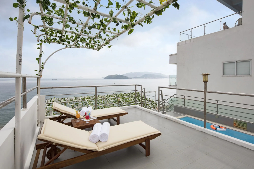 Blue Pearl Hotel