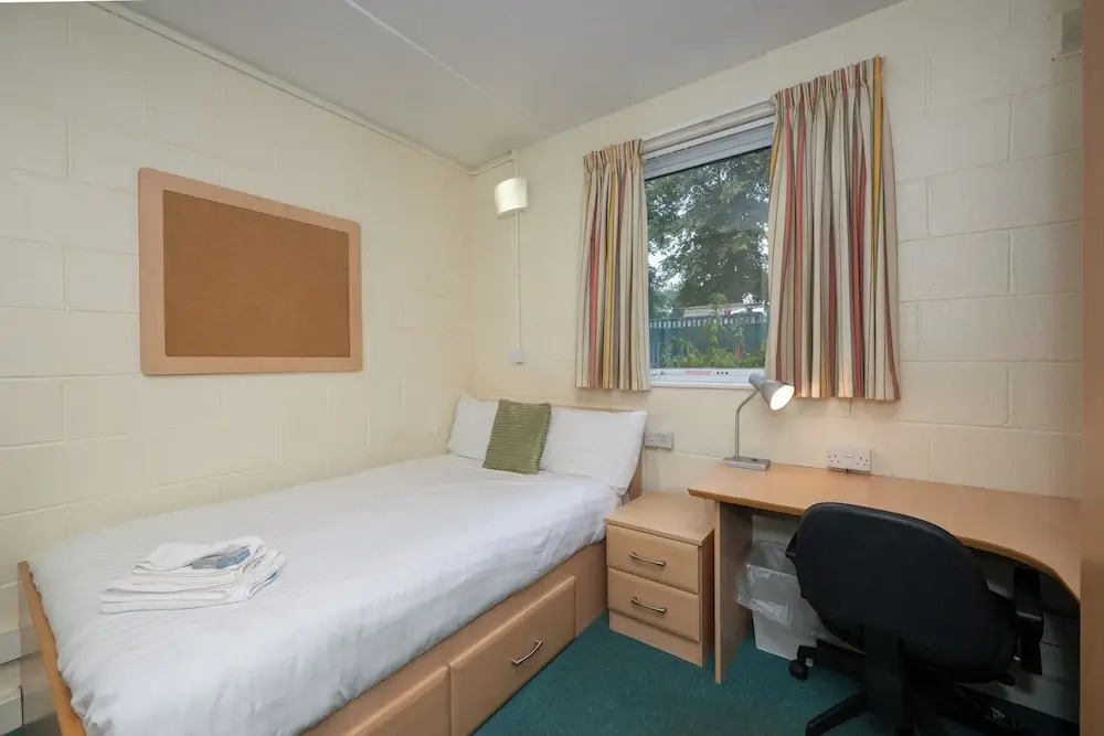 Castlewhite - UCC Summer Beds