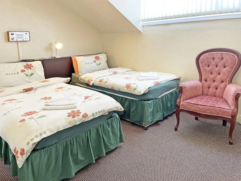 Helmshore Hotel